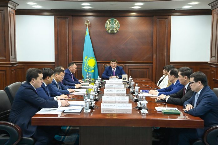 Аймақ басшысы опера әншісі Айгерім Алтынбекпен кездесті1