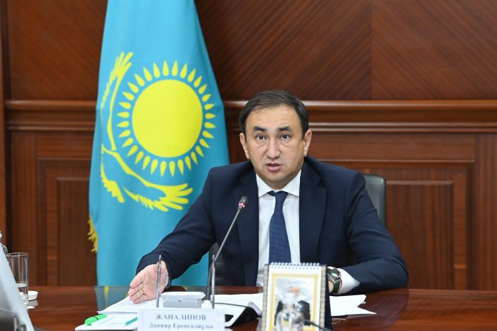 Көлік-транзит саласын дамыту және цифрландыру мәселесі қаралды1